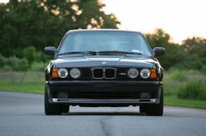 BMW M5 Touring 1992 года  (EU)